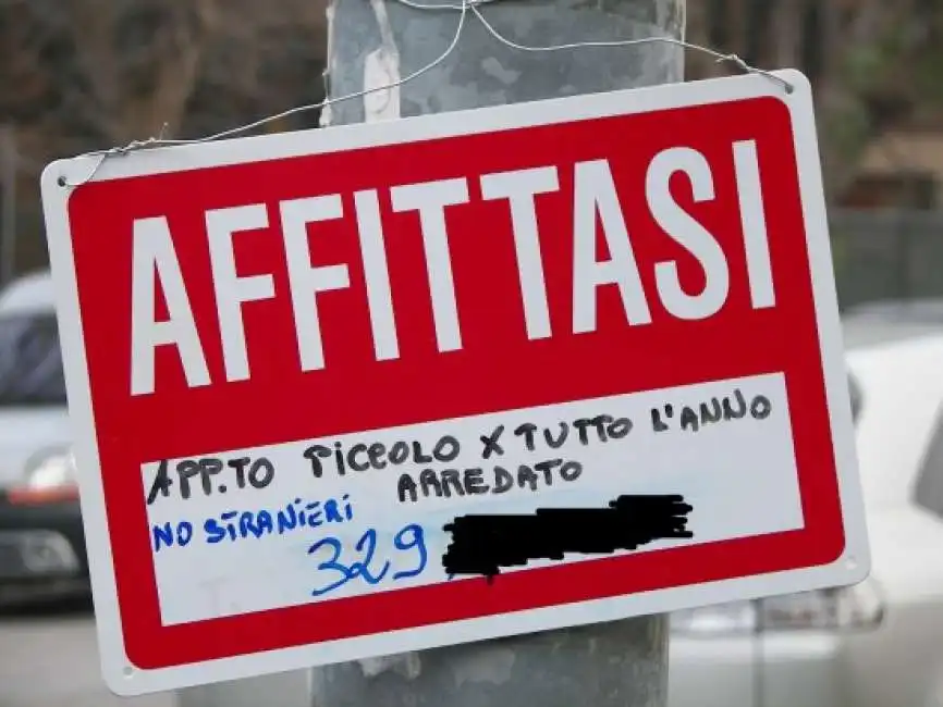 no affitto stranieri1