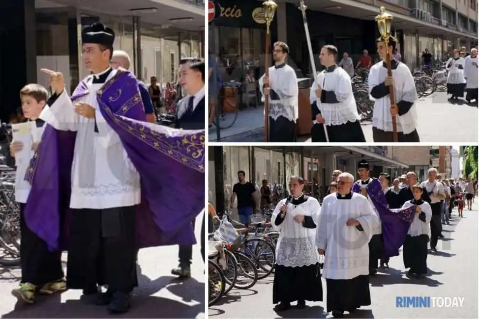 processione gay rimini