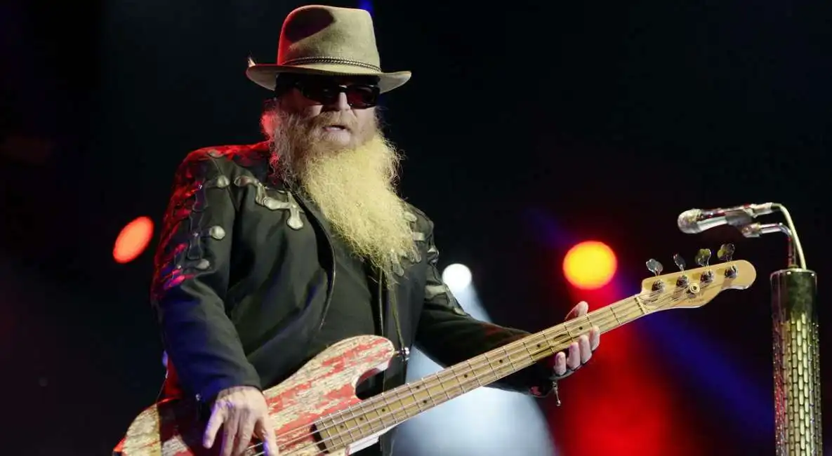 dusty hill 7