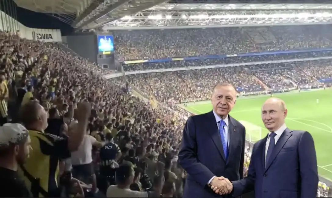 cori pro putin dei tifosi del fenerbahce erdogan putin 