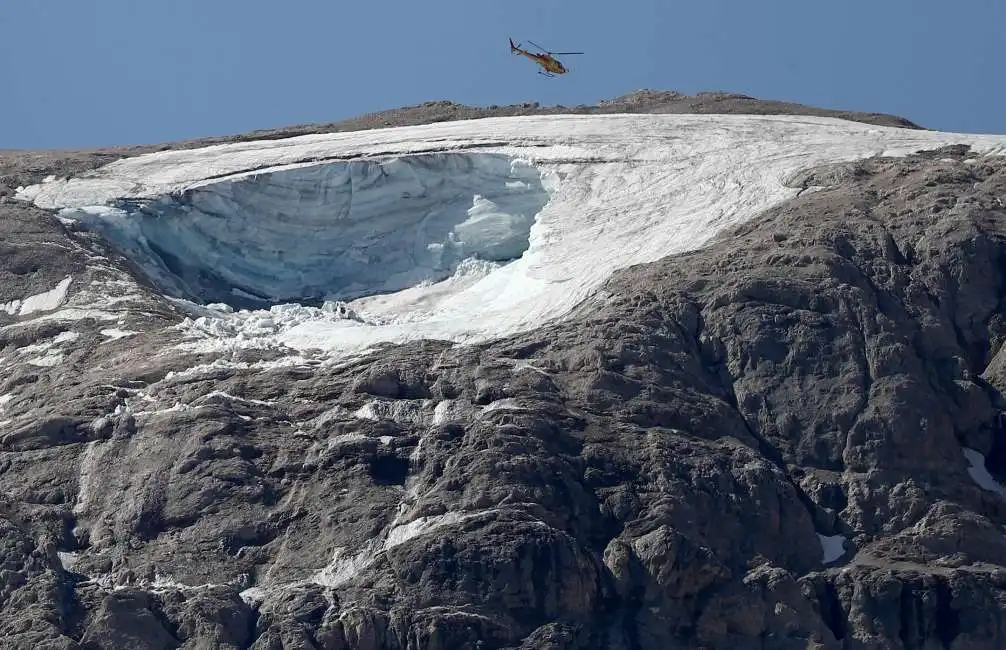 marmolada ghiaccio blocco seracco 