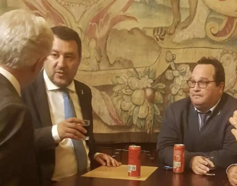 matteo salvini claudio durigon coca cola 