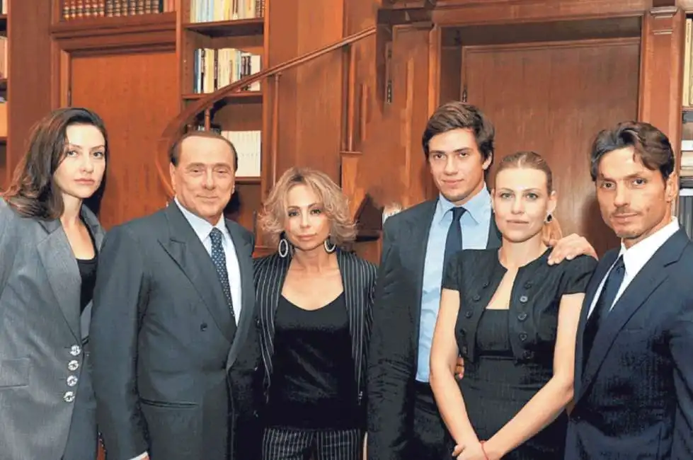 silvio marina eleonora luigi barbara pier silvio berlusconi figli 