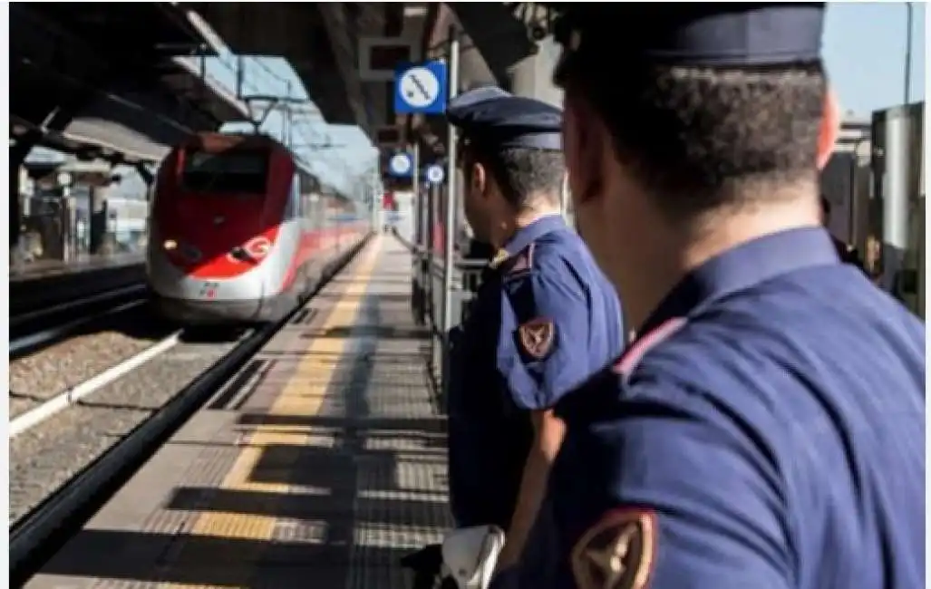 treno polizia