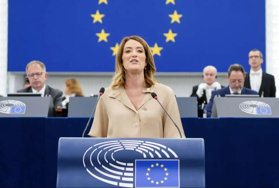 roberta metsola rieletta presidente del parlamento europeo - 1