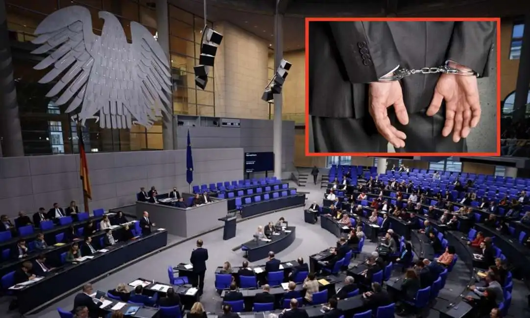 uomo arrestato arresti arresto bundestag parlamento tedesco 