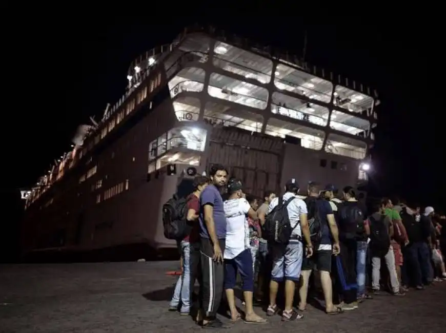 kos traghetto per i migranti