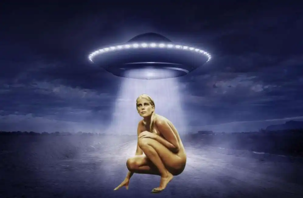 alessia marcuzzi ufo