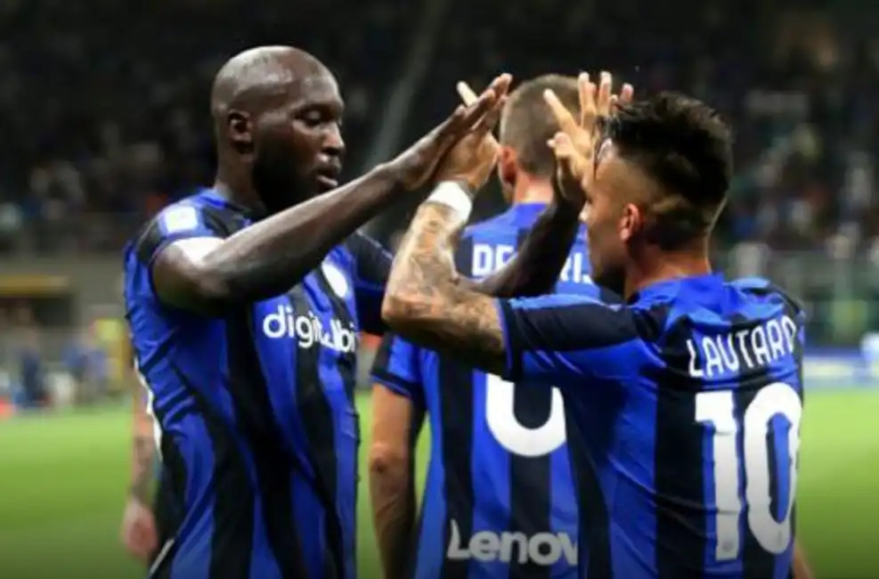 inter spezia lukaku lautaro