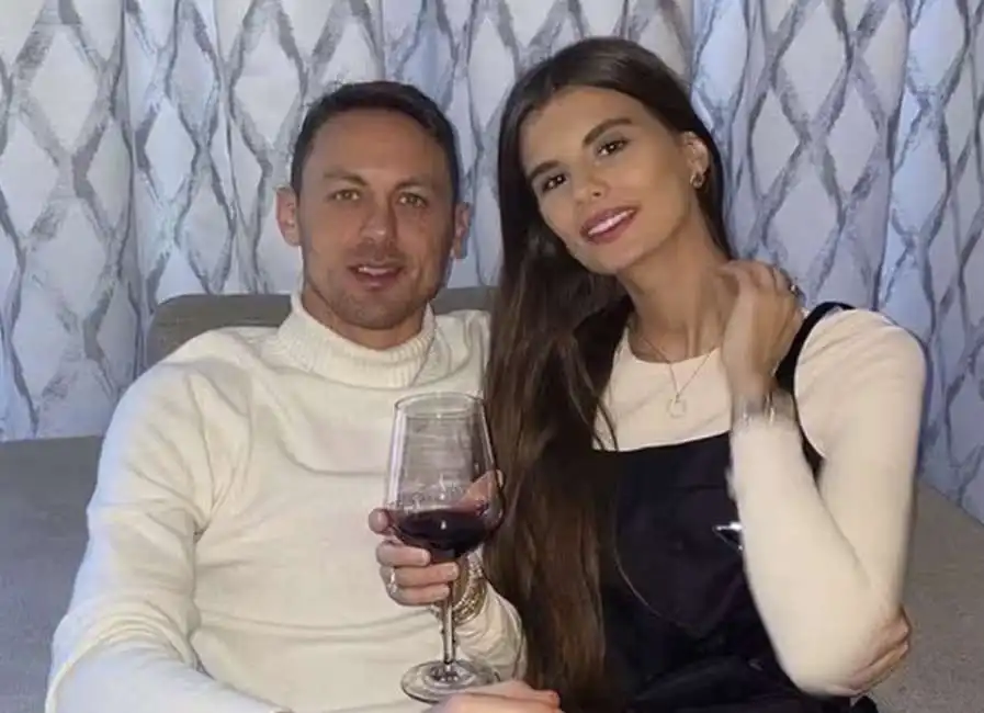 nemanja matic e la moglie aleksandra