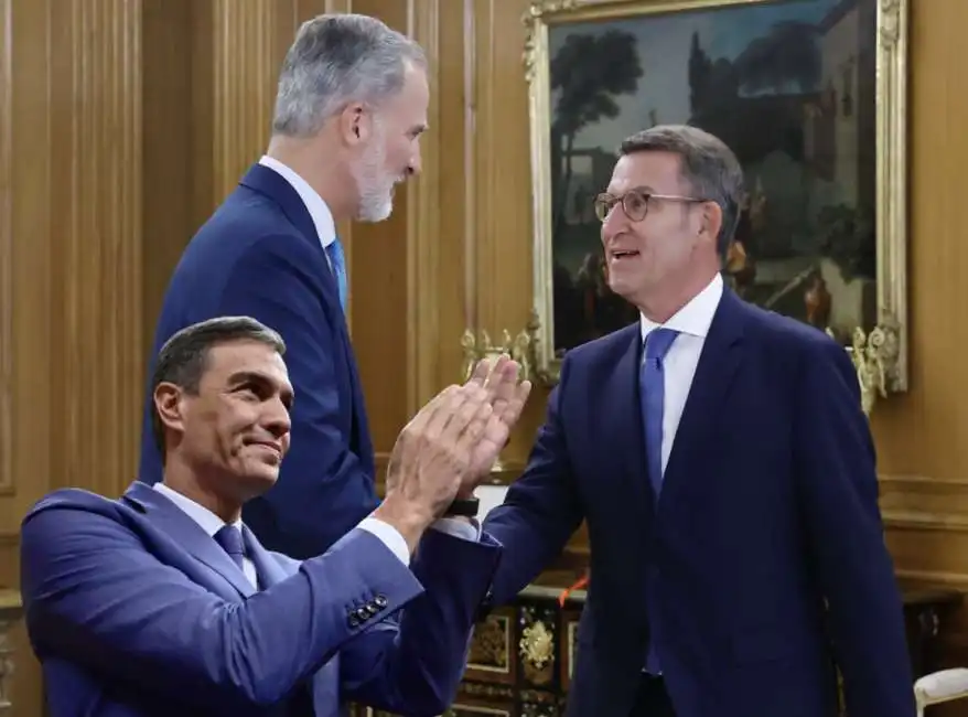 re felipe vi con alberto nunez feijoo pedro sanchez 