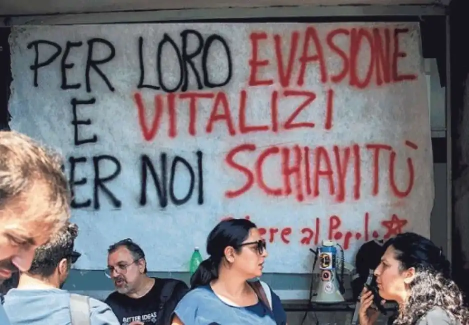 reddito di cittadinanza proteste 