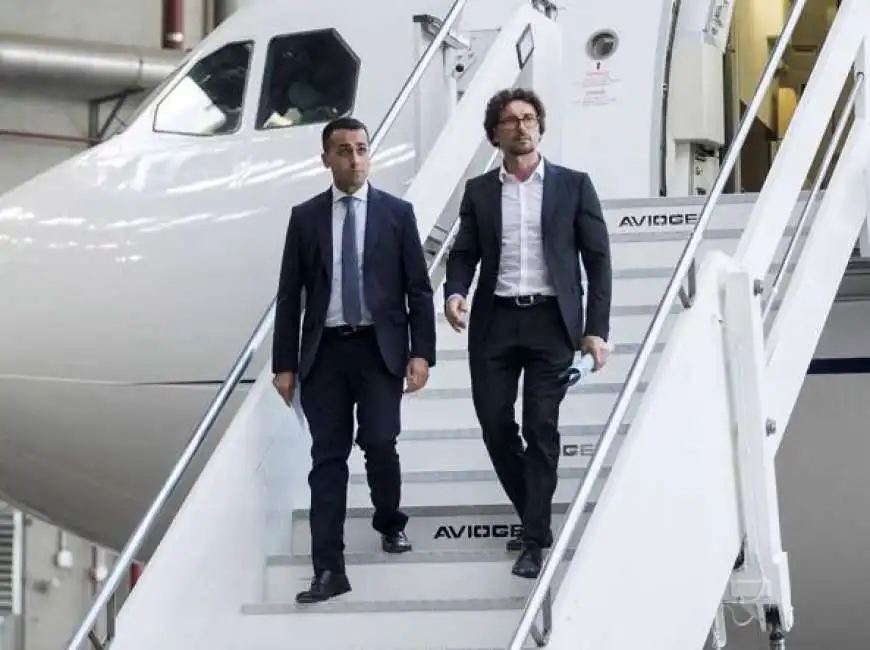 toninelli di maio aereo di stato