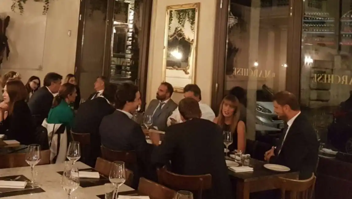 maria elena boschi a cena con nobili migliore marattin 