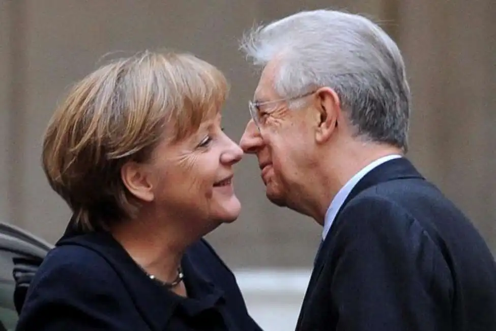 angela merkel e mario monti 