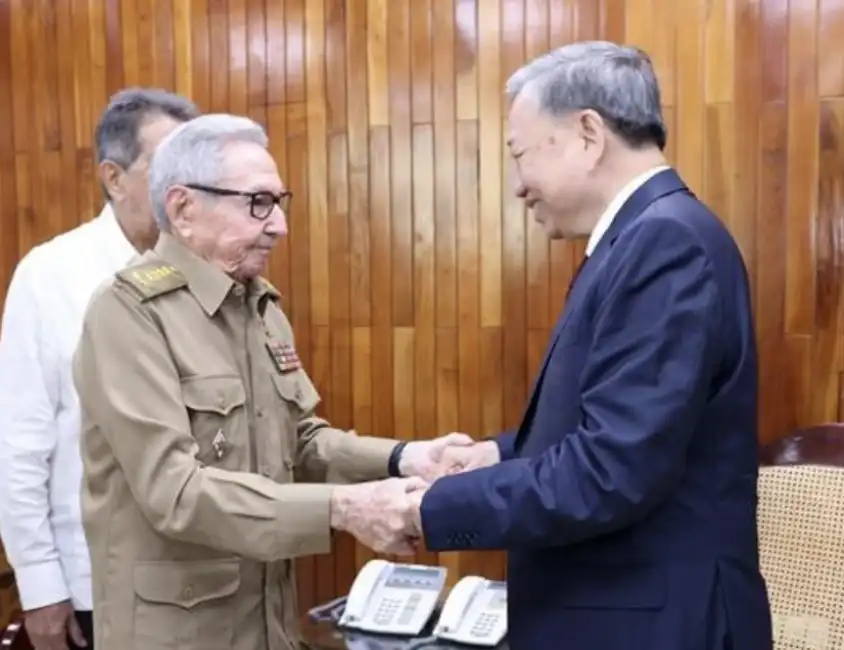 raul castro e to lam