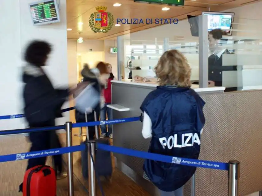 controlli aeroporto