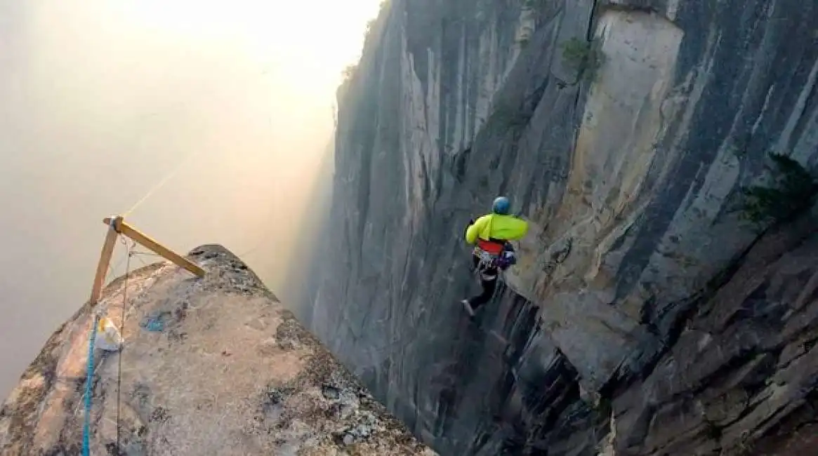 salto nel vuoto di ryan jenks