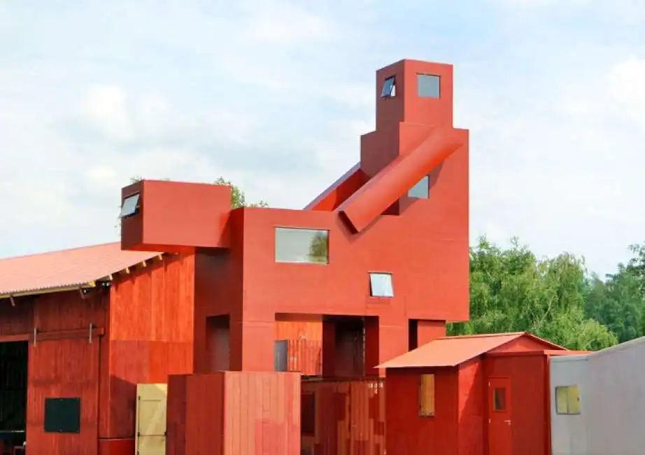 van lieshout domestikator 