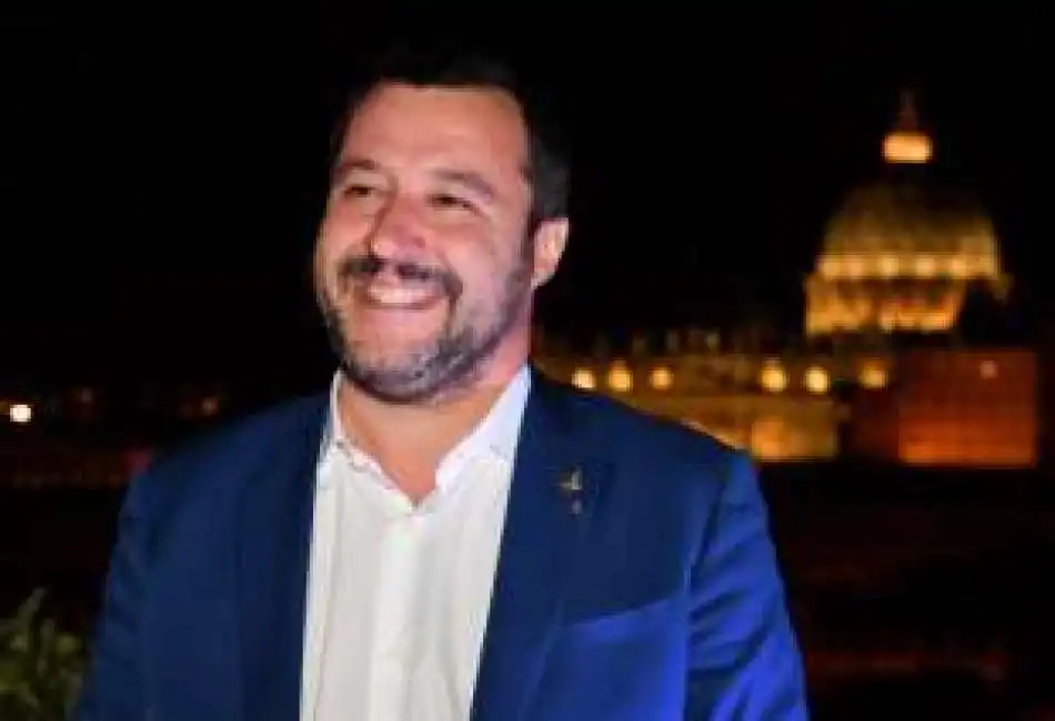 salvini con-il-cupolone-4-1064480_tn