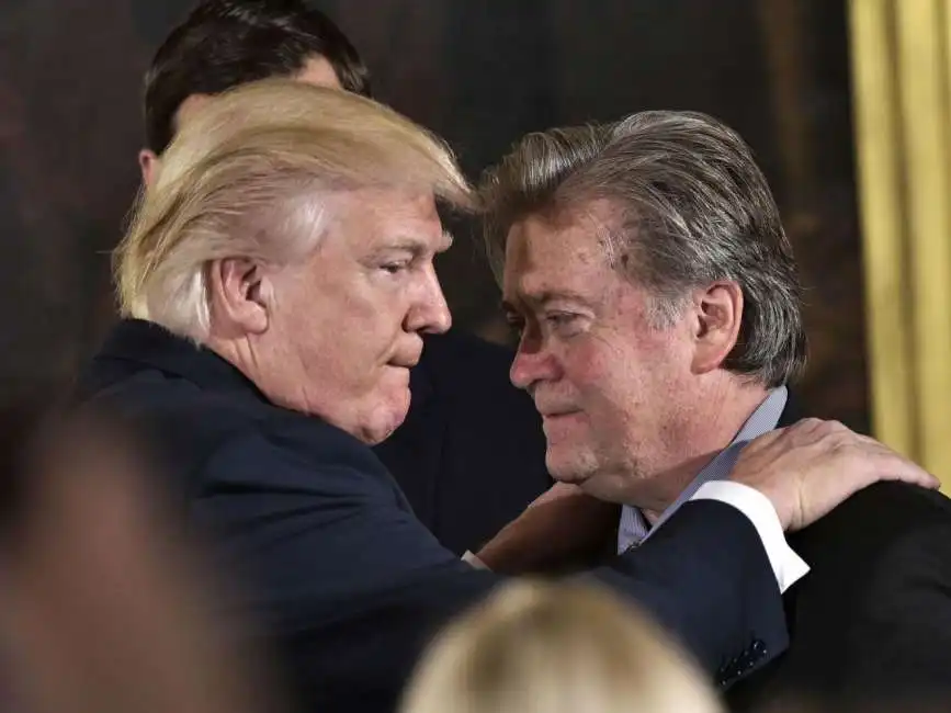 donald trump e steve bannon