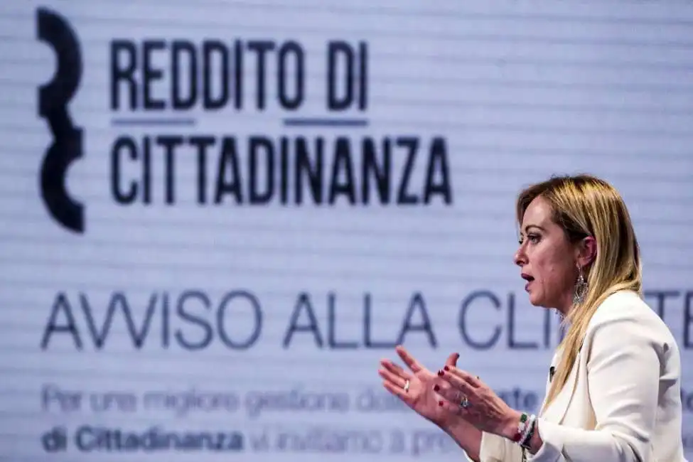 giorgia meloni reddito di cittadinanza