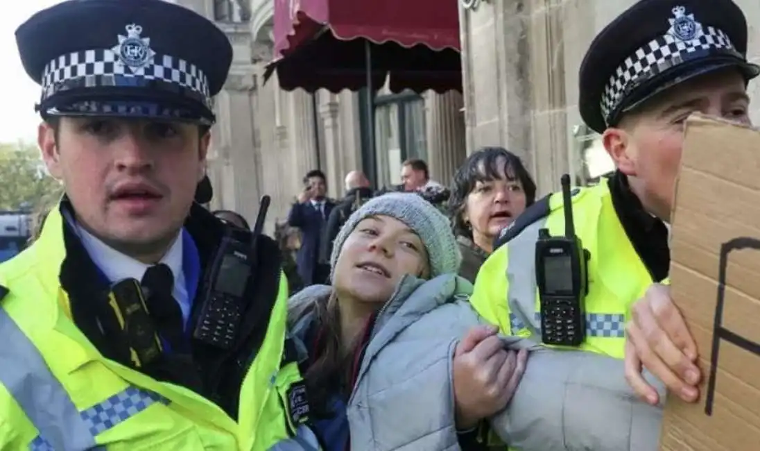 greta thunberg arrestata a londra