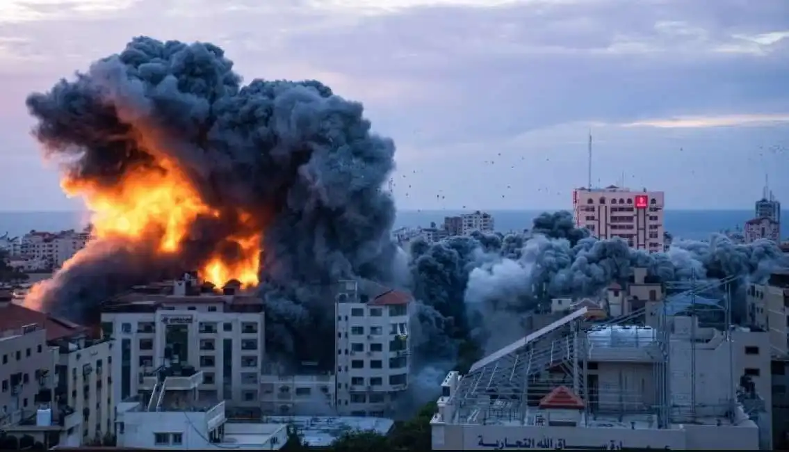 israele hamas guerra missili palestina