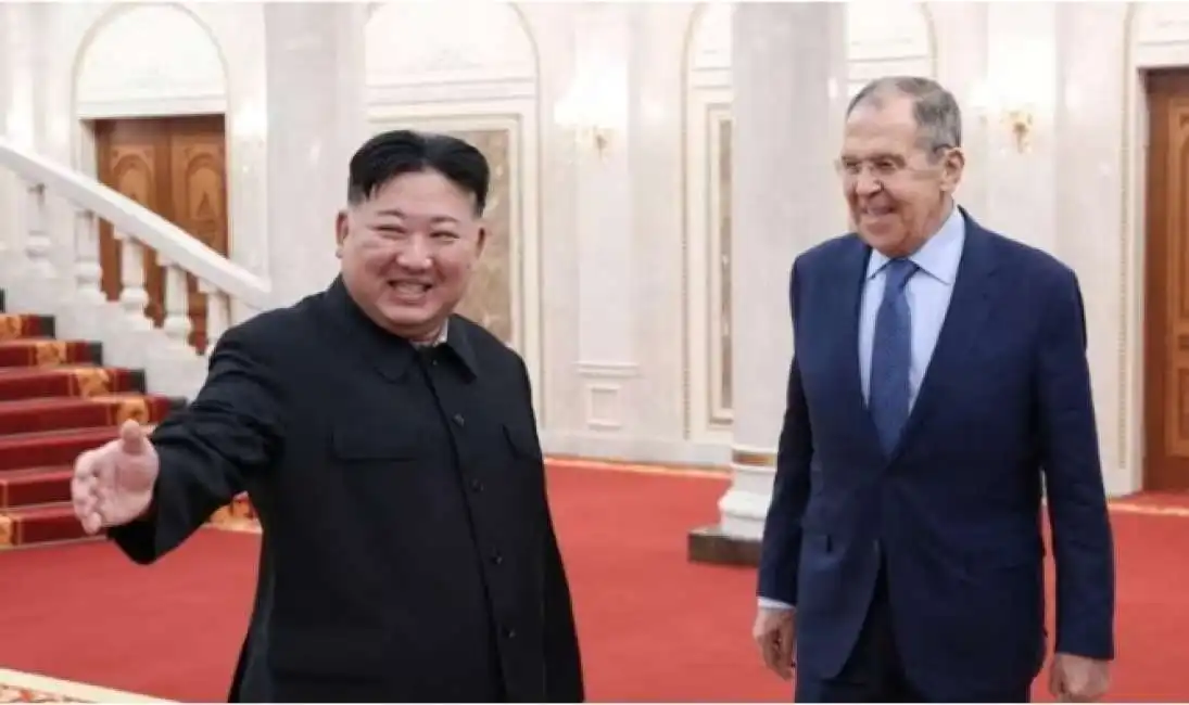 kim jong un e sergej lavrov a pyongyang