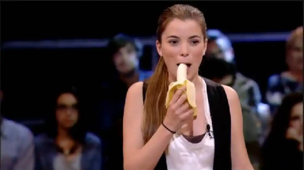 announo giulia innocenzi banana