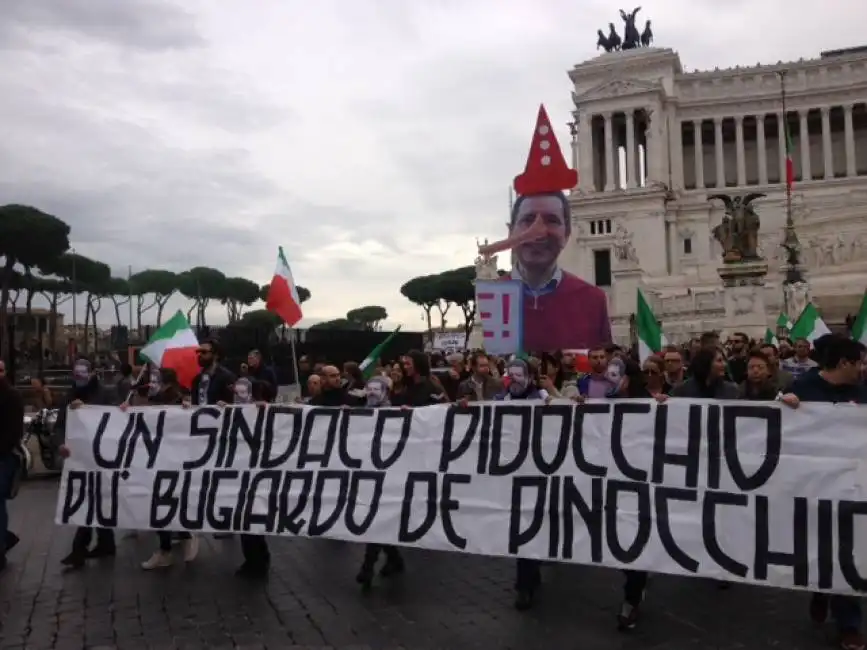 manifestazione contro marino a roma