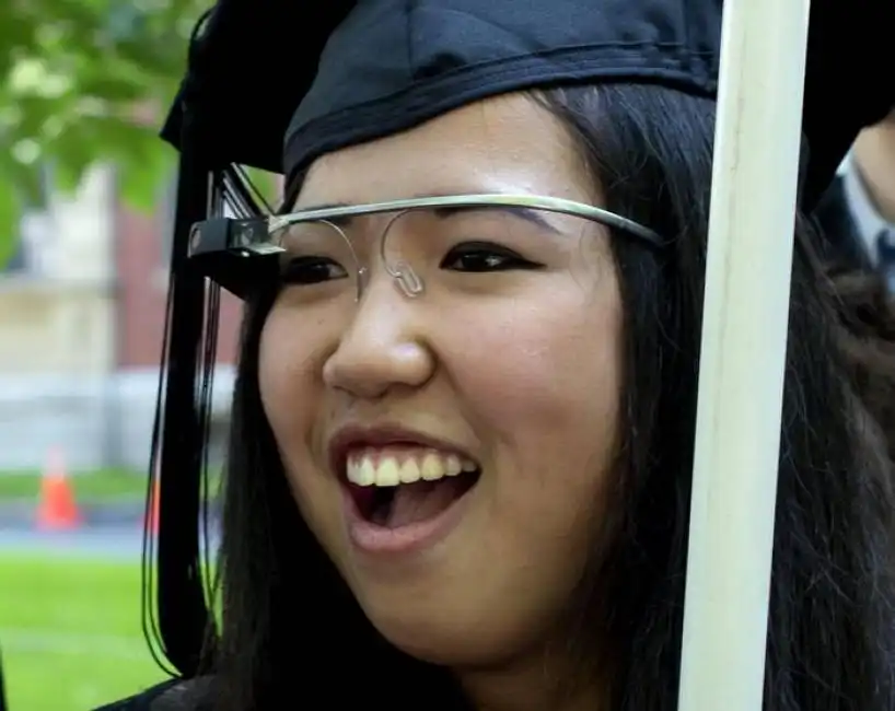 studente di harvard con i google glass 