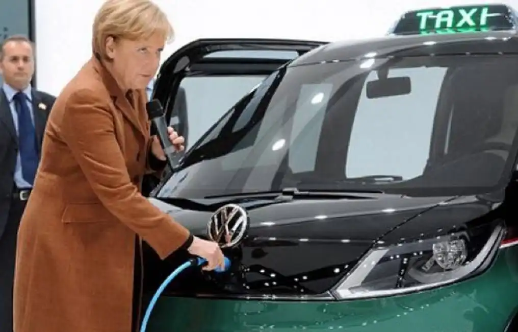 dieselgate merkel volkswagen emissioni