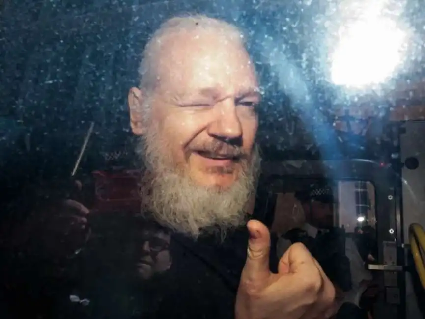 julian assange