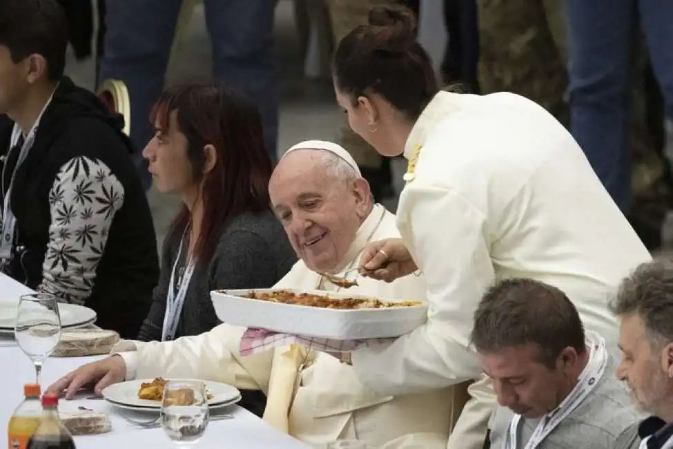 papa bergoglio e le lasagne halal 