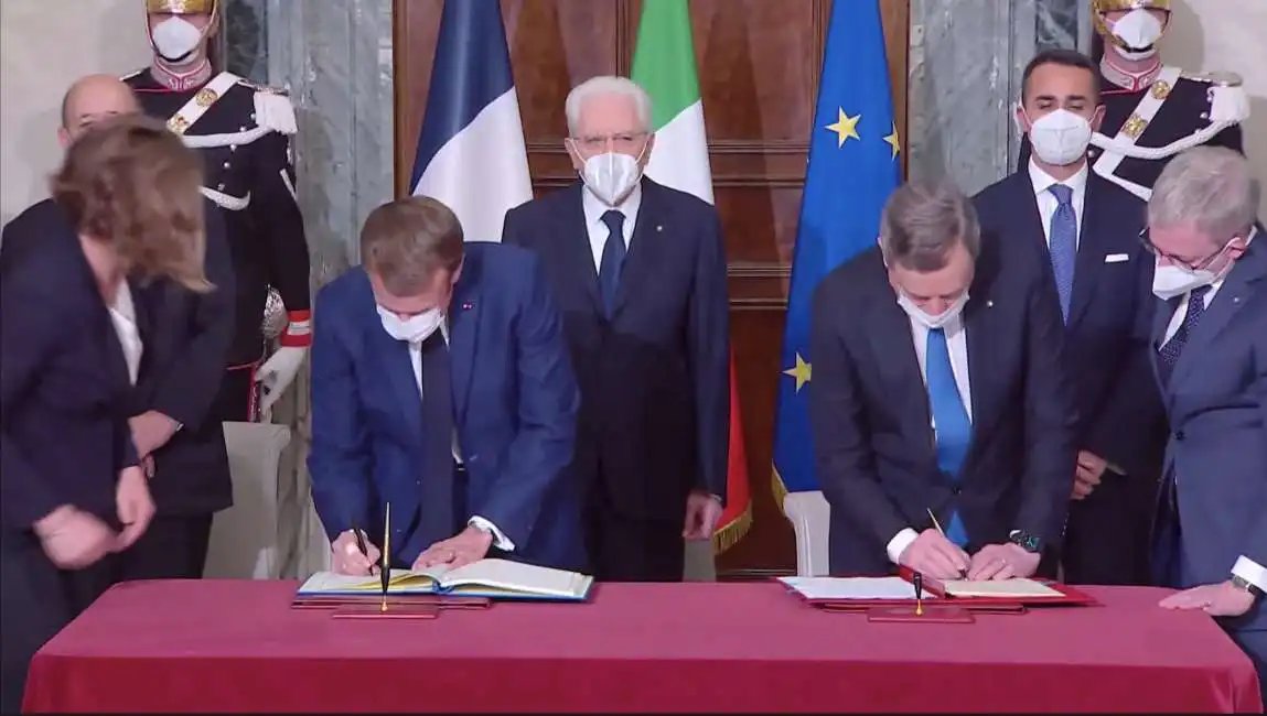 emmanuel macron mario draghi trattato del quirinale sergio mattarella 