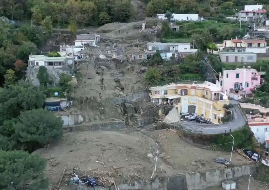 casamicciola il giorno dopo la frana vista dal drone - 1 ischia