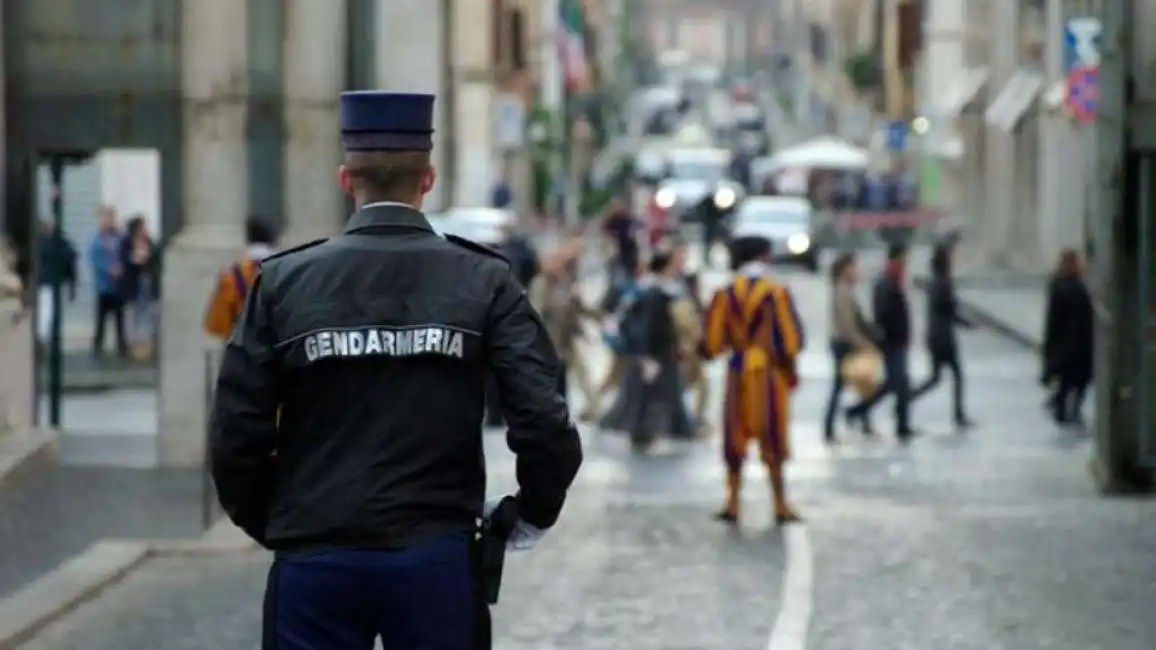 gendarme vaticano gendarmeria