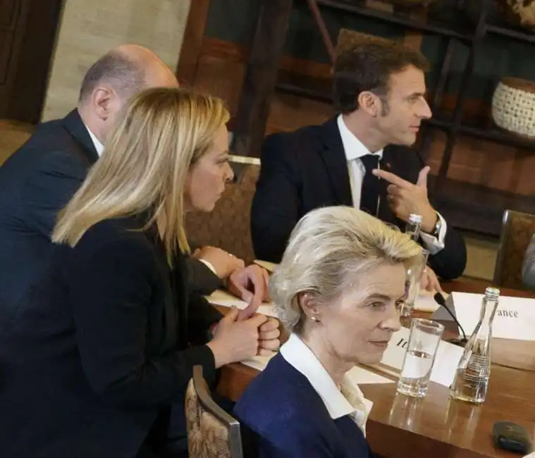 giorgia meloni emmanuel macron 