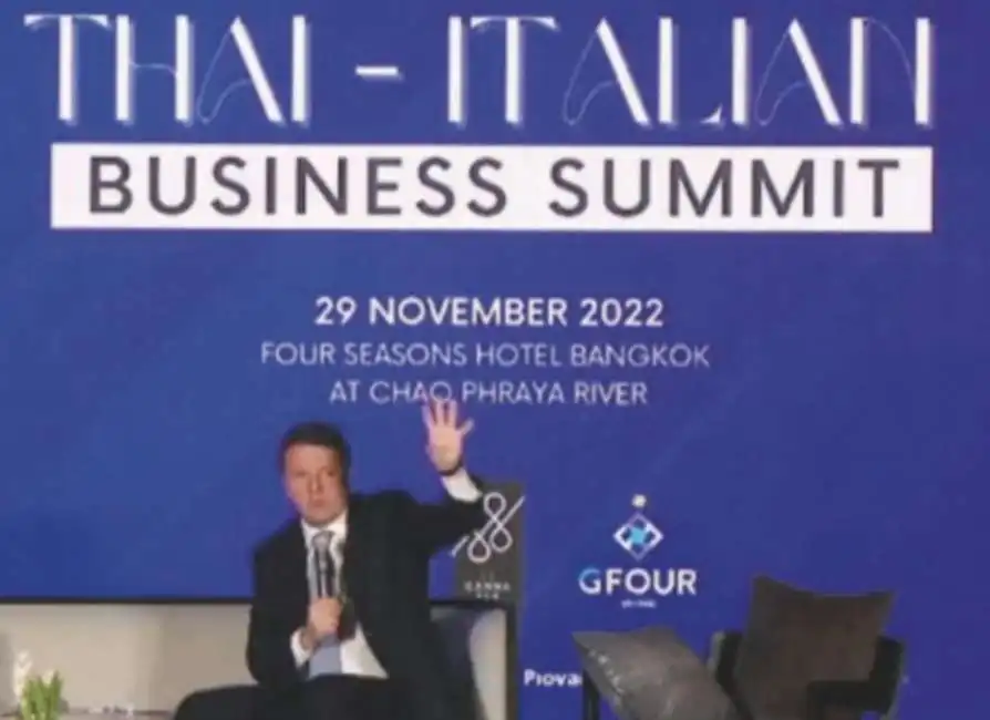 matteo renzi al thai italian business summit di bangkok thailandia 