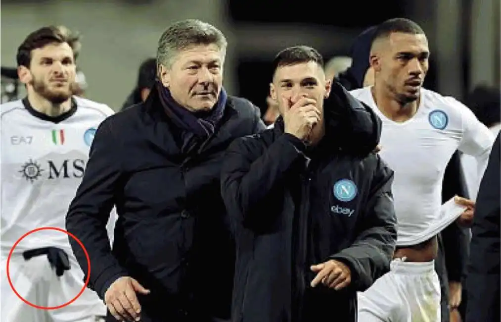 khvicha kvaratskhelia walter mazzarri napoli pacco