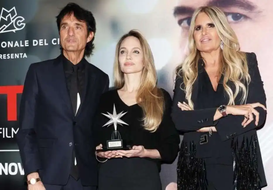 giulio base angelina jolie tiziana rocca