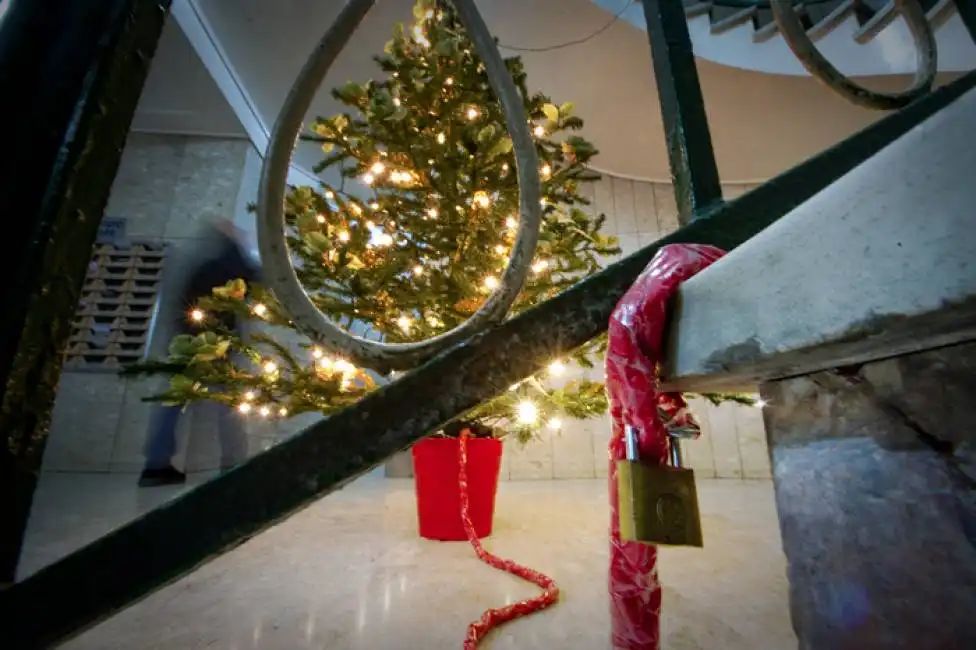 albero di natale con antifurto 