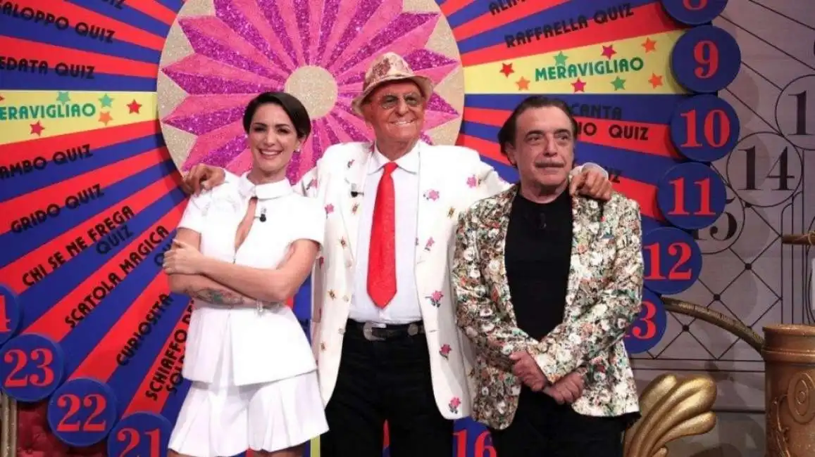 andrea delogu renzo arbore nino frassica copia