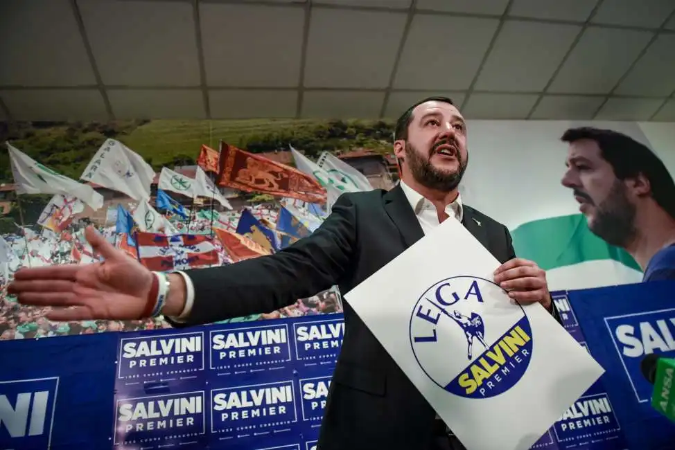 salvini simbolo lega