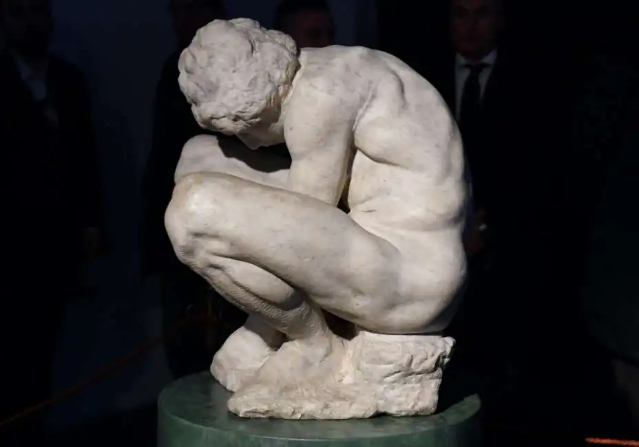 adolescente di michelangelo