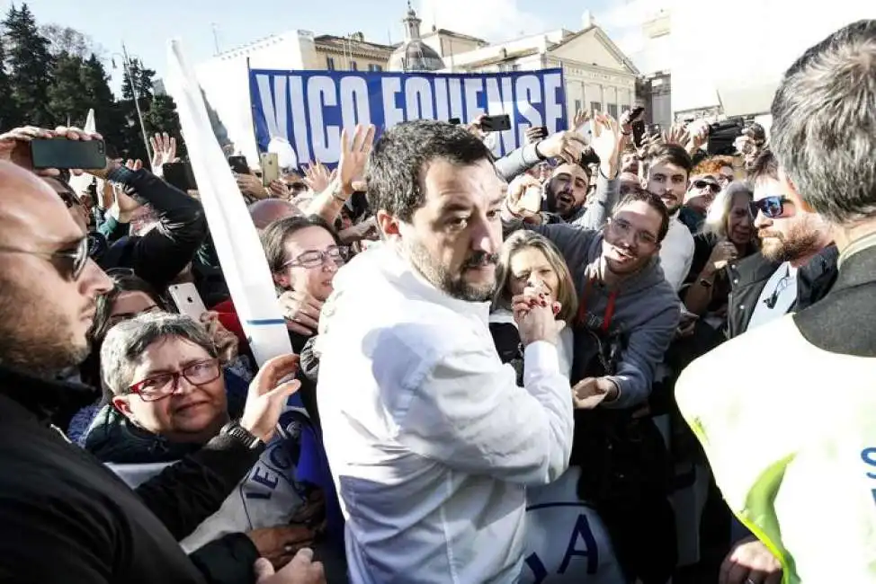 matteo salvini a piazza del popolo -8