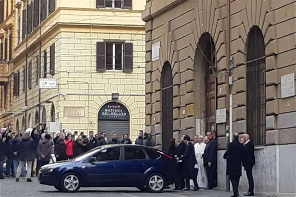 papa francesco al liceo albertelli