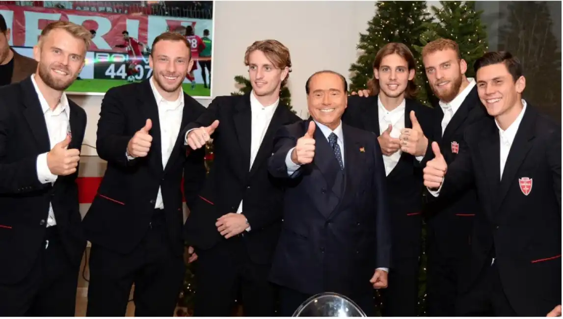 berlusconi cena monza