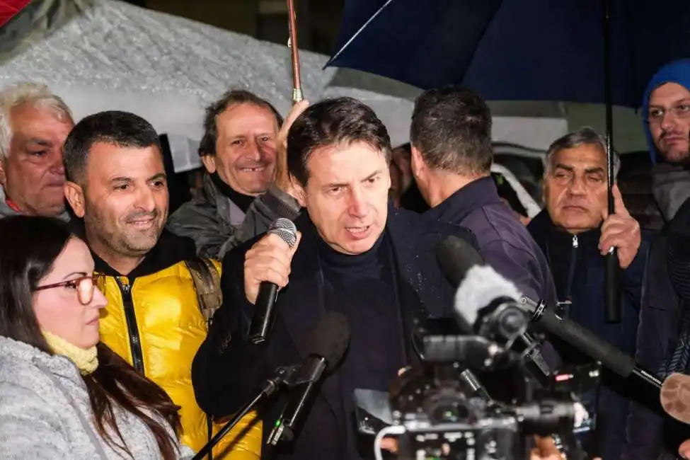 giuseppe conte scampia 